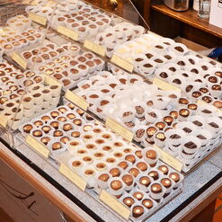 Übersichtsbild Pralinentheke